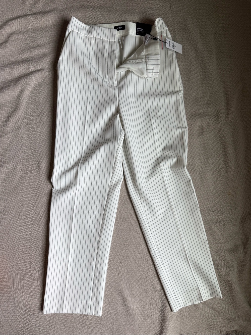 Express women’s  White Pinstripe Chinos - Black Stripe - stretch